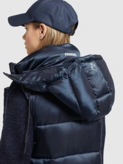 Khujo Vestes Sans Manches Gilet Tourin Femme Bleu Marine 15 Khujo Vestes Sans Manches Gilet Tourin Femme Bleu Marine -Khujo Boutique 092c0d73916efa49b1804f63e823d9b5