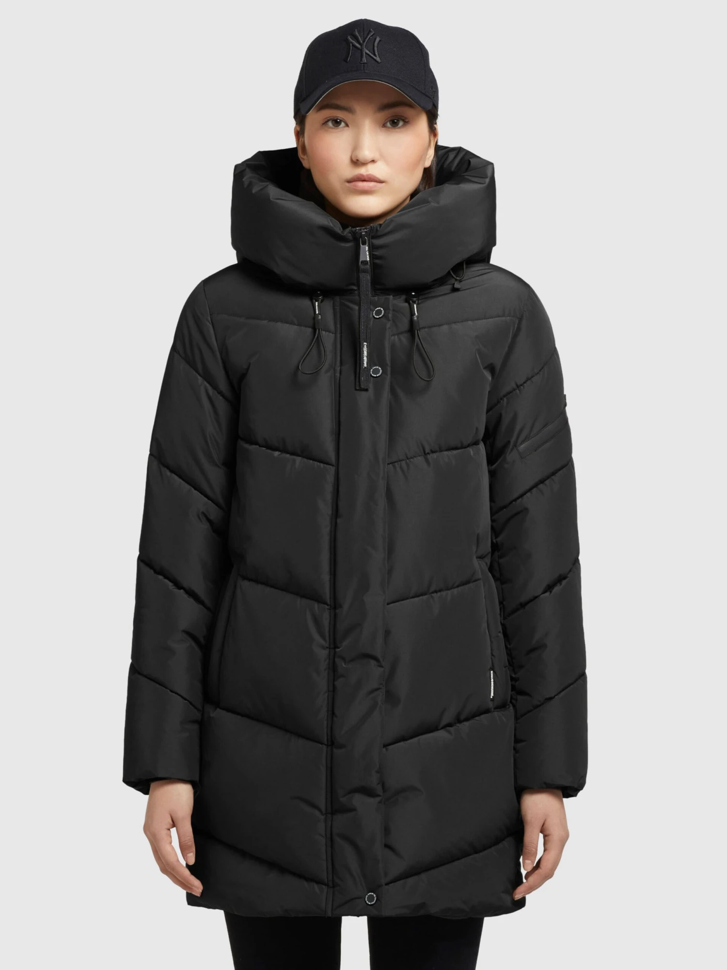 Khujo Vestes Dhiver Veste D’hiver Jordis 4 Femme Noir 2 Khujo Vestes Dhiver Veste D’hiver Jordis 4 Femme Noir - Image 2
