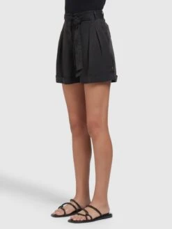 Khujo Shorts Loosefit Pantalon à Pince Elida Femme Noir 12 Khujo Shorts Loosefit Pantalon à Pince Elida Femme Noir -Khujo Boutique 1a2e4c2e7cf26009fa29e28987e21d4c