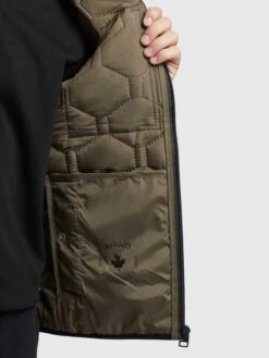 Khujo Vestes Sans Manches Gilet Liel Homme Olive -Khujo Boutique 7a6473afbe5c4b1d6eca5d7eb862a1fe