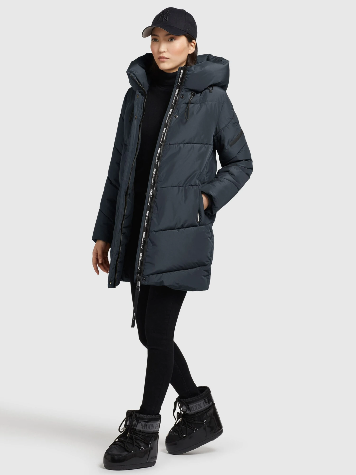 Khujo Vestes Dhiver Veste D’hiver Jordis 4 Femme Bleu Foncé 3 Khujo Vestes Dhiver Veste D’hiver Jordis 4 Femme Bleu Foncé - Image 3