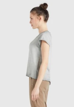 Khujo T-shirts T-shirt MATAMA Femme Gris 11 Khujo T-shirts T-shirt MATAMA Femme Gris -Khujo Boutique ce0a9e63f1118c685bfa2c7c2637bf6e