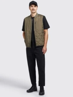 Khujo Vestes Sans Manches Gilet Liel Homme Olive -Khujo Boutique e9873c7bb0f9a1e7abcf626eb8e940bc